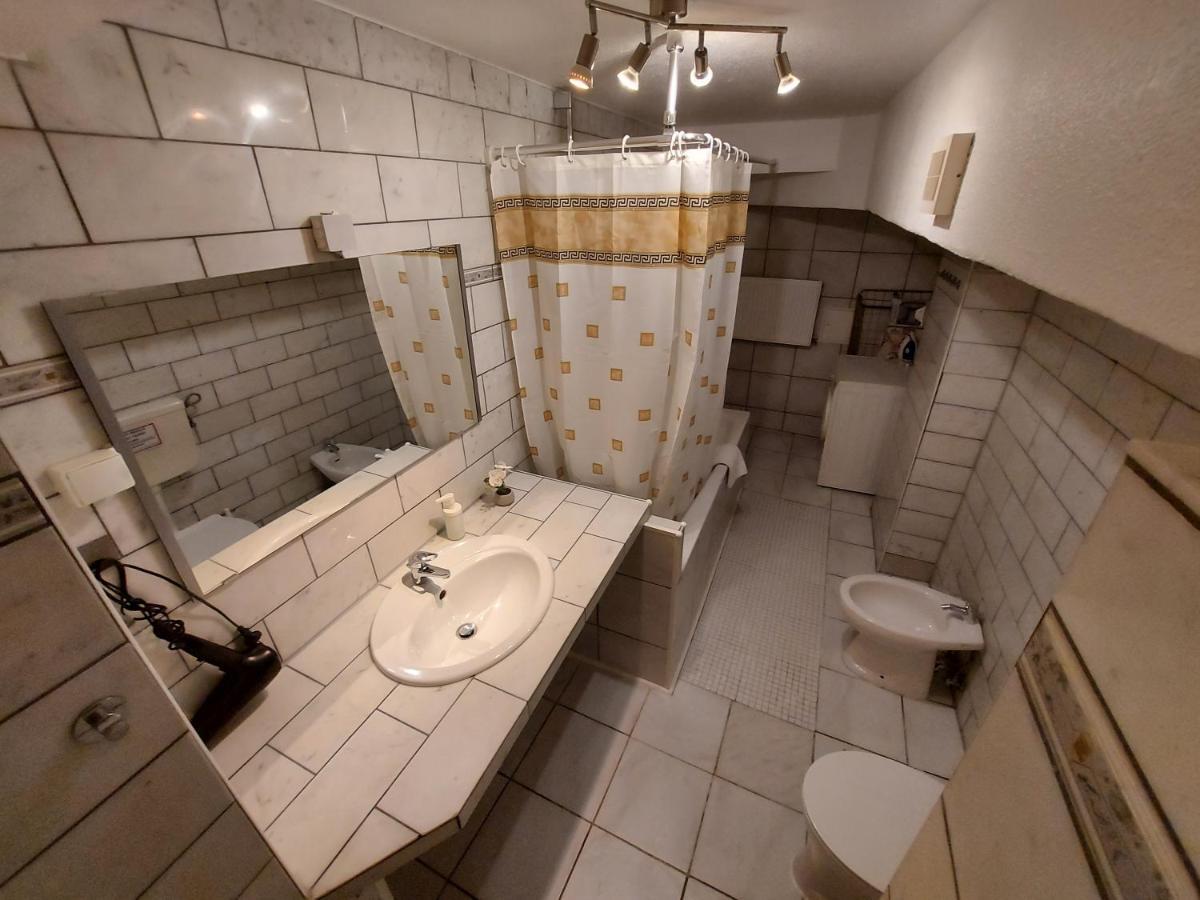 Basement Apartment Köln Eksteriør bilde